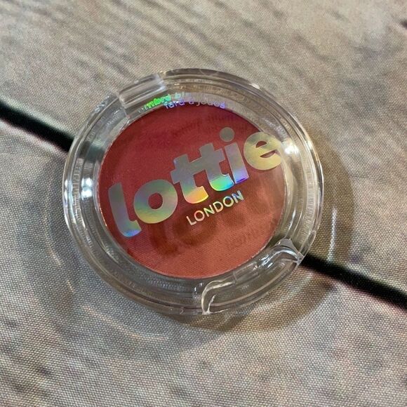 4/$25 Lottie London Blush in Red Hot - Picture 2 of 3